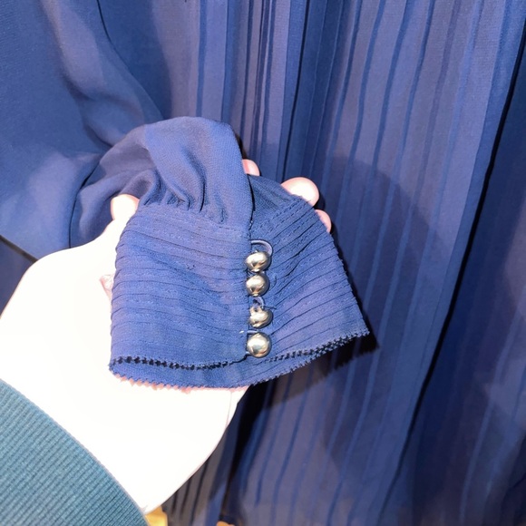 White House Black Market sheer button up blouse - Picture 6 of 7